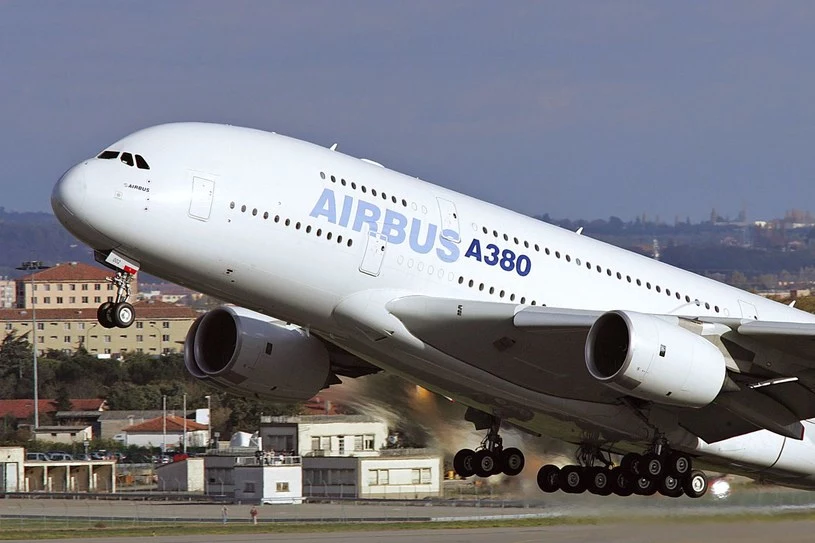 Airbus A380 - największy samolot na świecie. Ile kosztuje taka maszyna? 