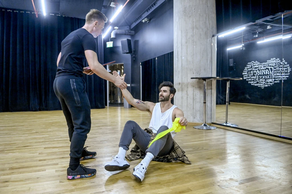 Jacek Jelonek trenuje do programu "Dancing with the Stars. Taniec z gwiazdami"