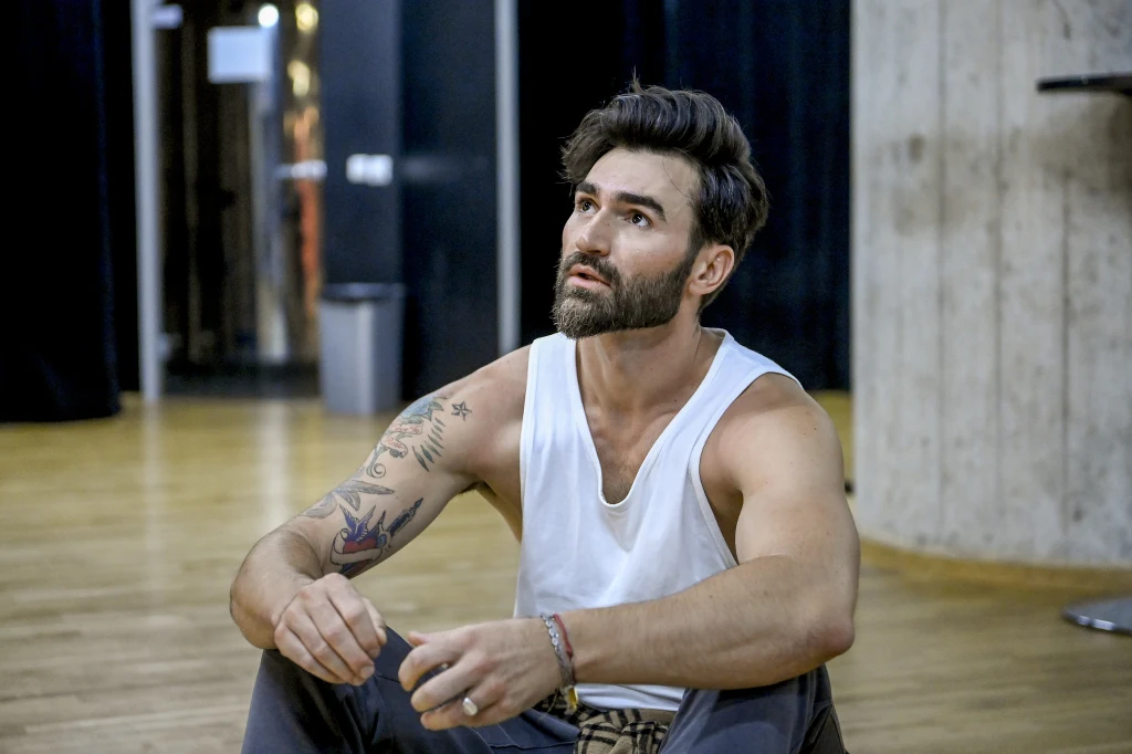 Jacek Jelonek trenuje do programu "Dancing with the Stars. Taniec z gwiazdami"