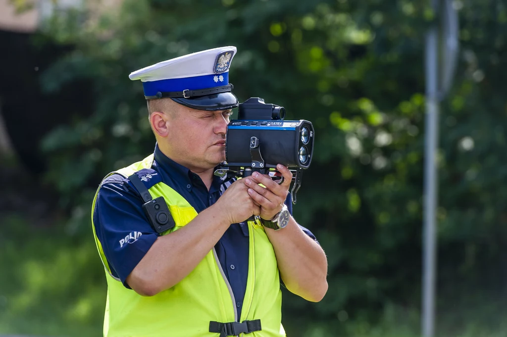 Od września będzie można dostać 15 punktów karnych za jedno wykroczenie, a kasować będą się po dwóch latach. Nie będzie możliwości ich zredukowania