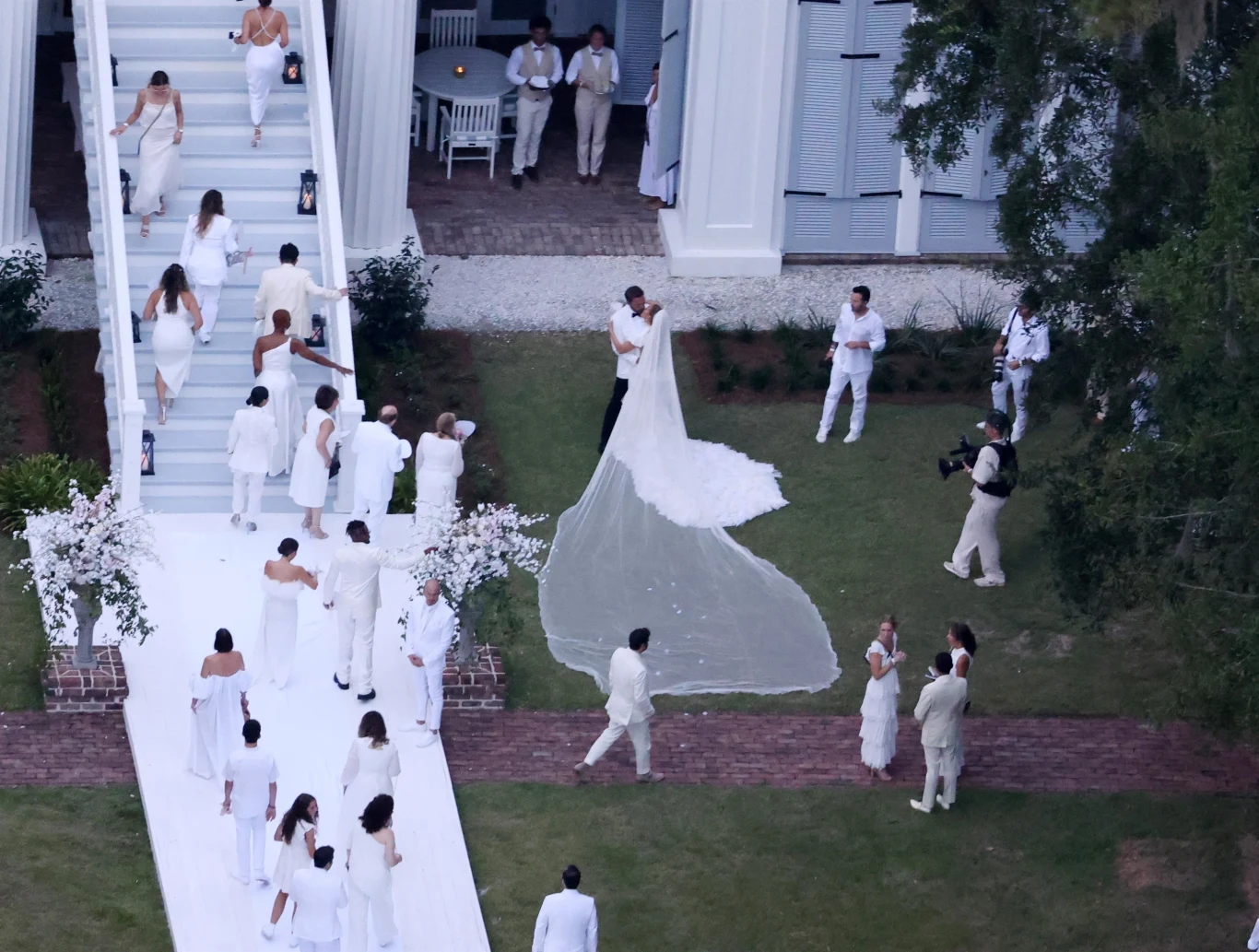 Tak było na ślubie Jennifer Lopez i Bena Afflecka.