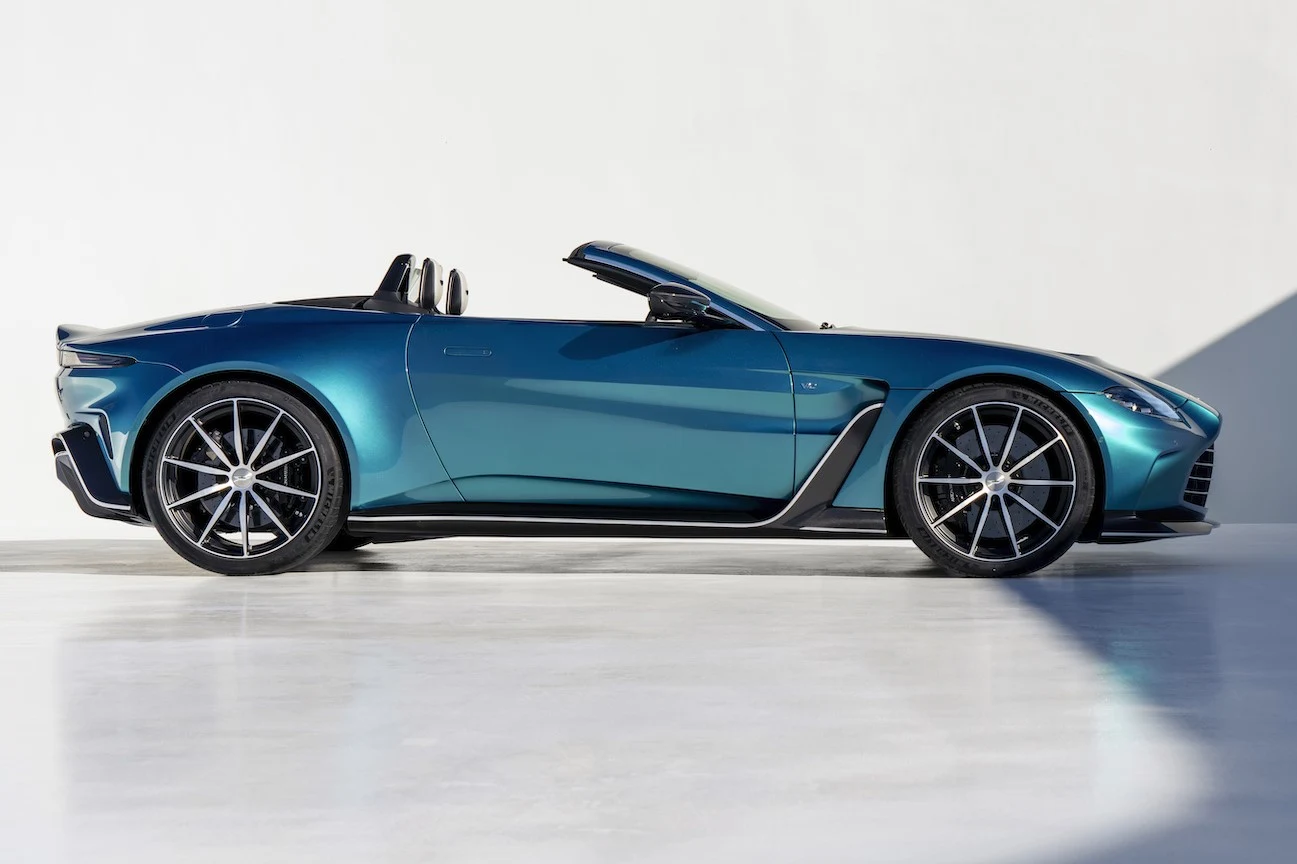 Aston Martin V12 Vantage Roadster Aston Martin V12 Vantage Roadster