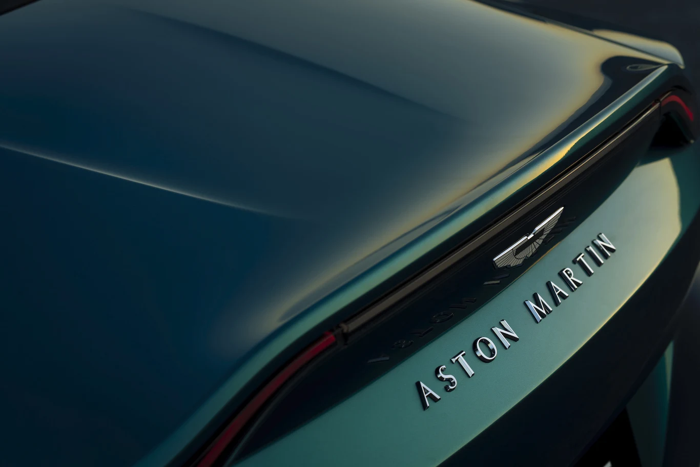 Aston Martin V12 Vantage Roadster Aston Martin V12 Vantage Roadster