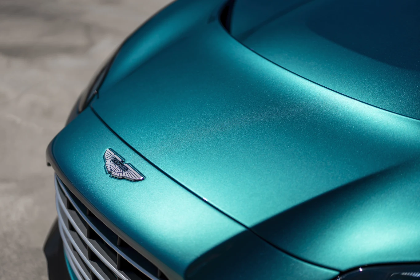 Aston Martin V12 Vantage Roadster Aston Martin V12 Vantage Roadster