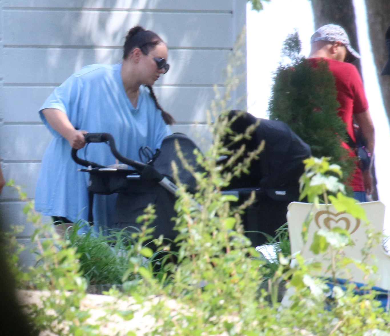 Ewa Farna z mężem i dziećmi w Sopocie