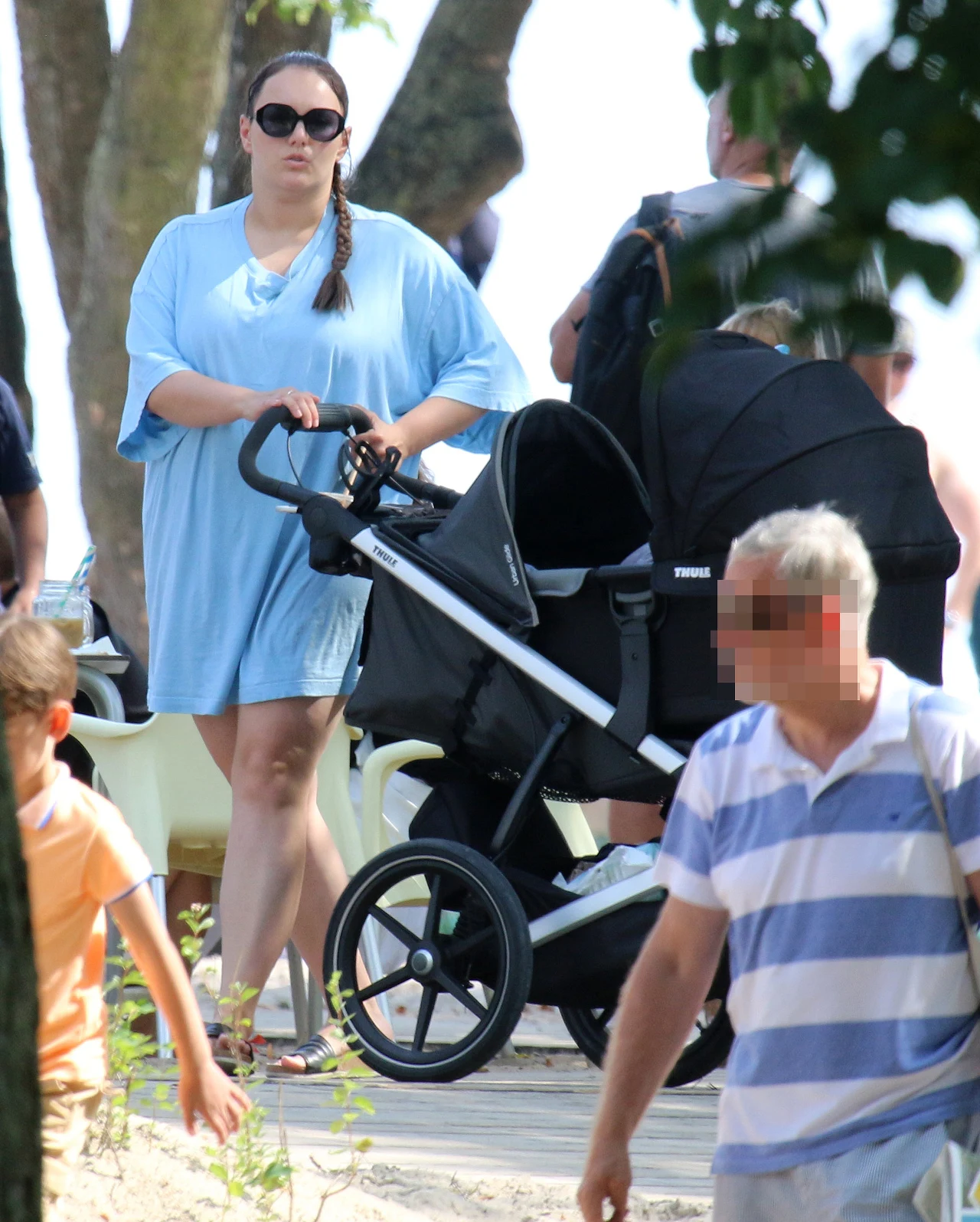 Ewa Farna z mężem i dziećmi w Sopocie