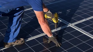 Rząd przygotowuje zmiany podatkowe dla firm i samorządów korzystających z OZE. Zdj. ilustracyjne