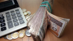 W ubiegły piątek GUS podał dane dotyczące wzrostu płac w sektorze przedsiębiorstw w lipcu. Niespodziewanie wzrost płac znów wyprzedził inflację