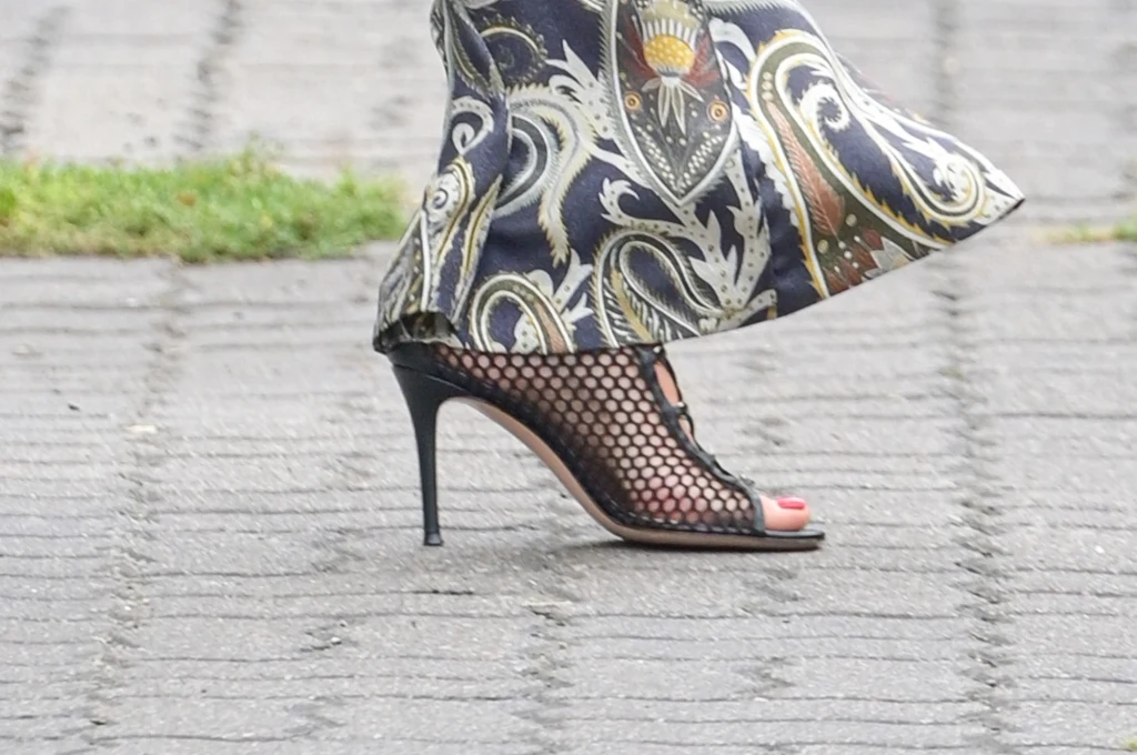 Agnieszka Woźniak-Starak do pracy przyszła w eleganckich szpilkach