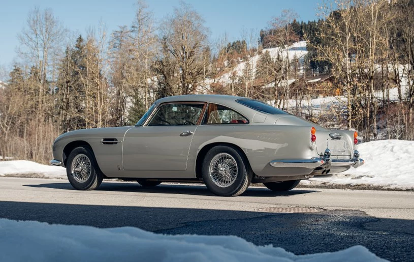 Aston Martin DB5 / Broad Arrow Auctions 