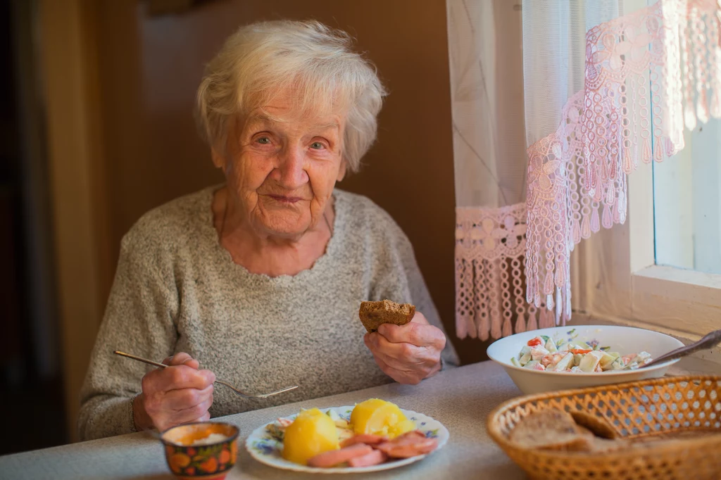 Seniorzy w Polsce mogą liczyć na spore ulgi oraz zniżki 