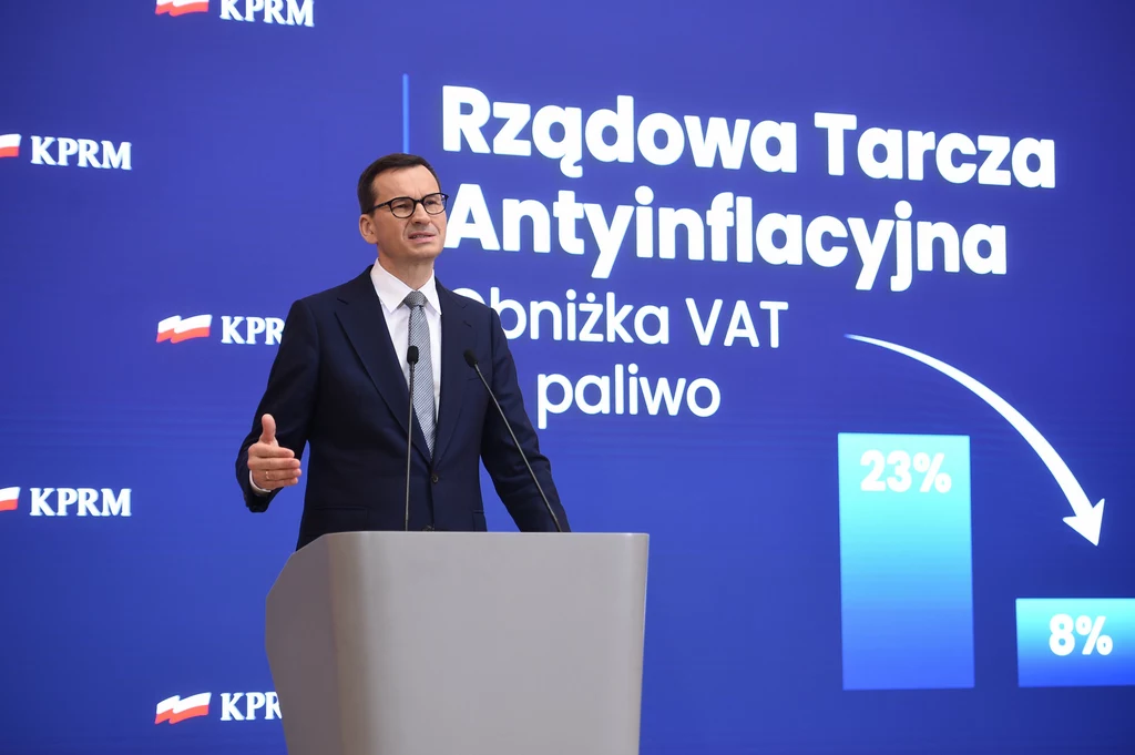 Rząd przedłuży działanie tzw. tarczy antyinflacyjnej. Na zdj. premier Mateusz Morawiecki