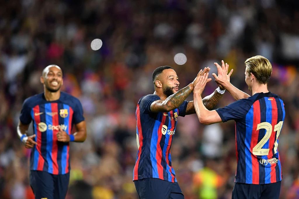 Barcelona chce się pozbyć całej trójki: Pierre-Emerick Aubameyang, Memphis Depay i Frankie de Jong