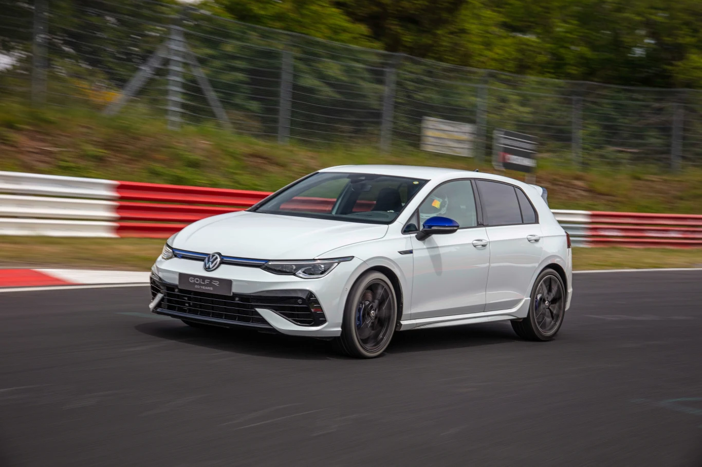 Volkswagen Golf R "20 Years" Volkswagen Golf R "20 Years"