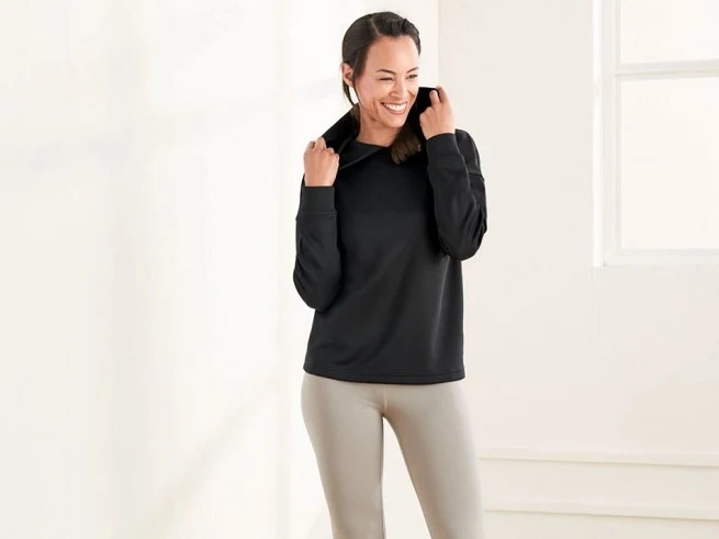 Czarna bluza z fusów Czarna bluza z fusów