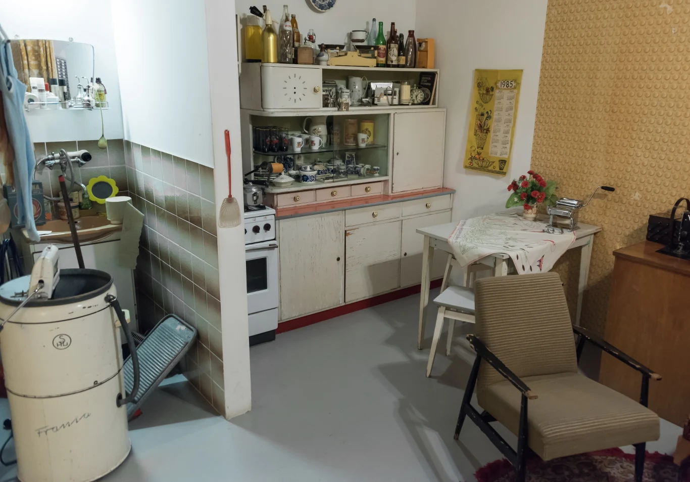 Mieliście te przedmioty w swoich kuchniach w PRL? To pewne - od wspomnień zakręci wam się łezka w oku! Mieliście te przedmioty w swoich kuchniach w PRL? To pewne - od wspomnień zakręci wam się łezka w oku!