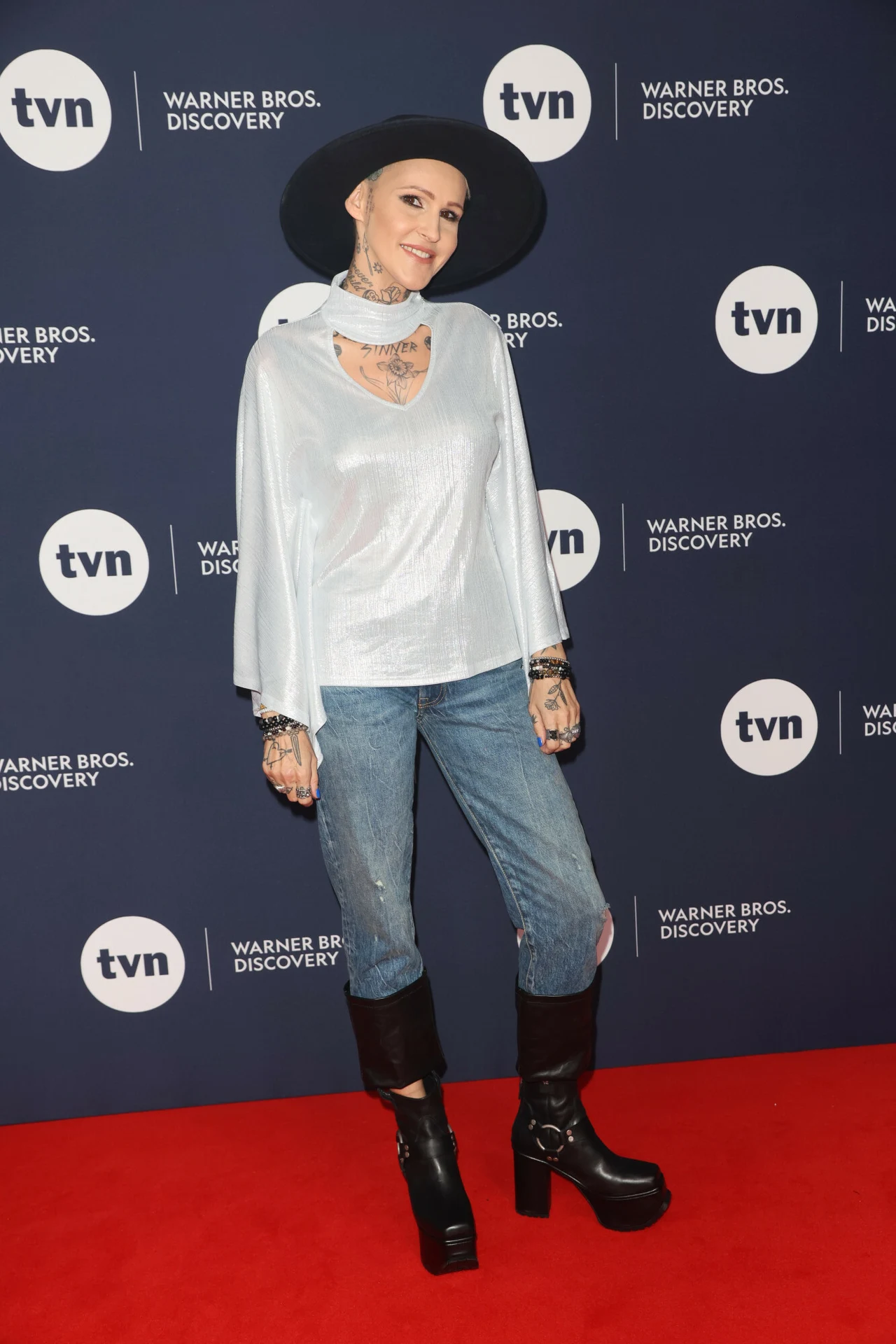 Agnieszka Chylińska w rockandrollowej stylizacji na jesiennej ramówce TVN Agnieszka Chylińska w rockandrollowej stylizacji na jesiennej ramówce TVN