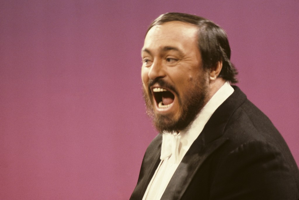 Luciano Pavarotti w 1980 roku