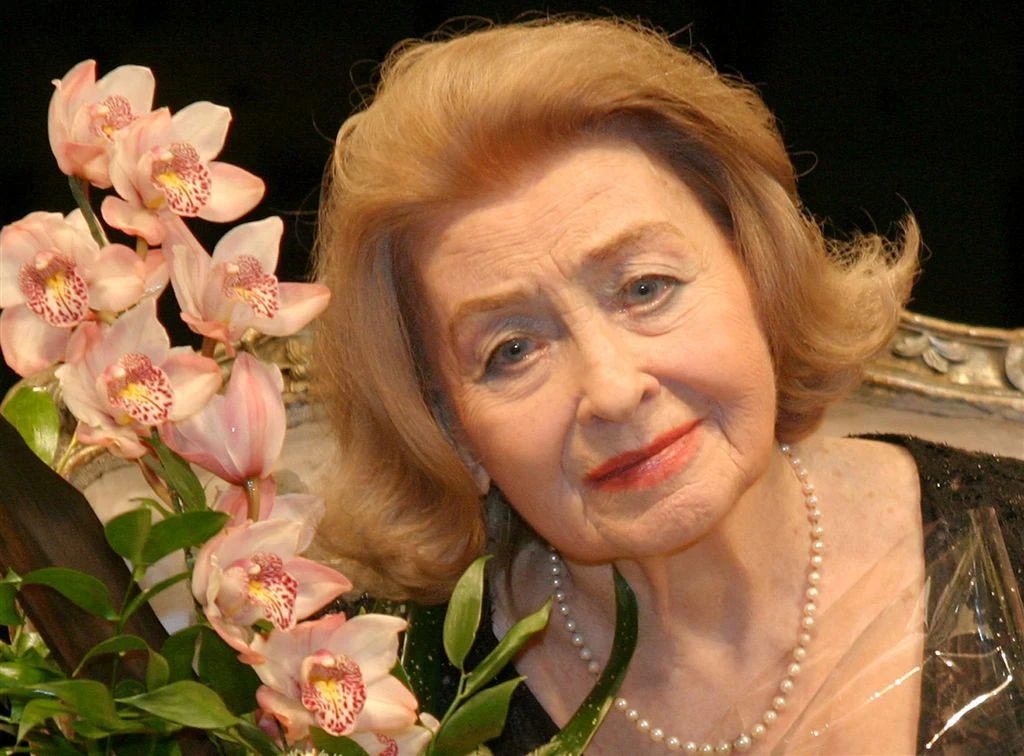 Nina Andrycz Nina Andrycz