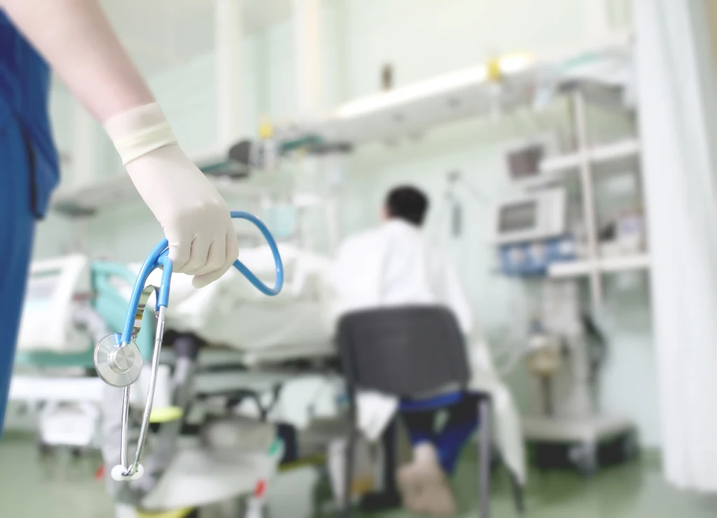 Badacze apelują do lekarzy, by wykonywali test w kierunku małpiej ospy nawet wtedy, gdy nie występuje wysypka; zdj. ilustracyjne Badacze apelują do lekarzy, by wykonywali test w kierunku małpiej ospy nawet wtedy, gdy nie występuje wysypka; zdj. ilustracyjne