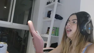 Klip umieszczony na Twitterze / kanał @Dexerto