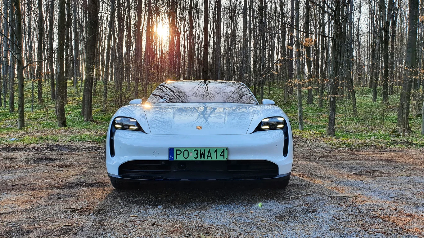 Porsche Taycan 4S Cross Turismo