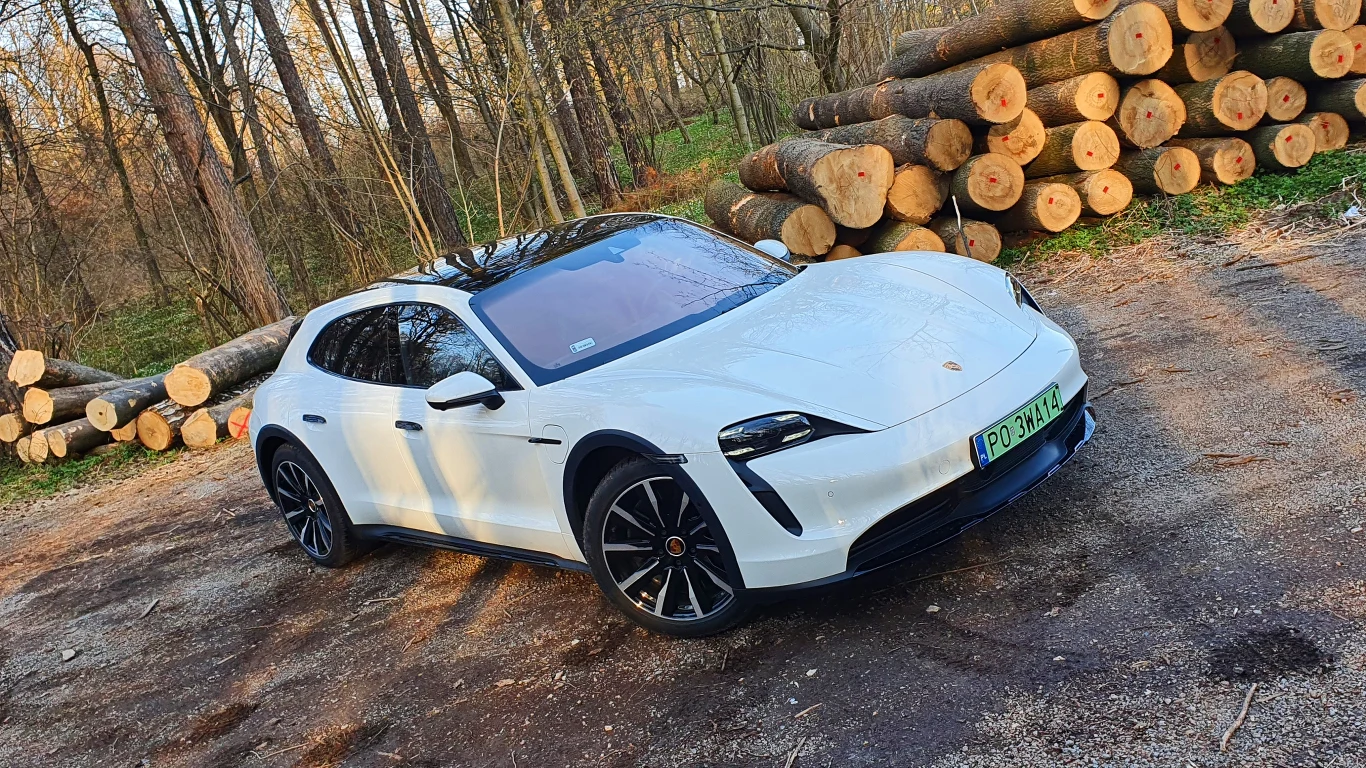 Porsche Taycan 4S Cross Turismo