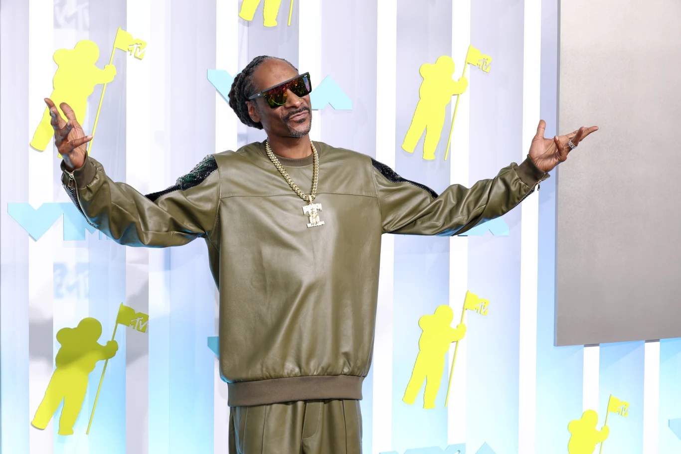 Snoop Dogg na ściance podczas gali MTV VMA 2022