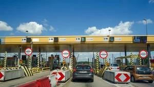 Jak ominąć korki do autostradowych bramek i zapłacić mniej za przejazd