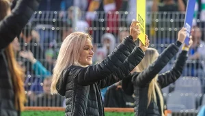 Wysłali mistrzów Polski pierwszą klasą na wakacje