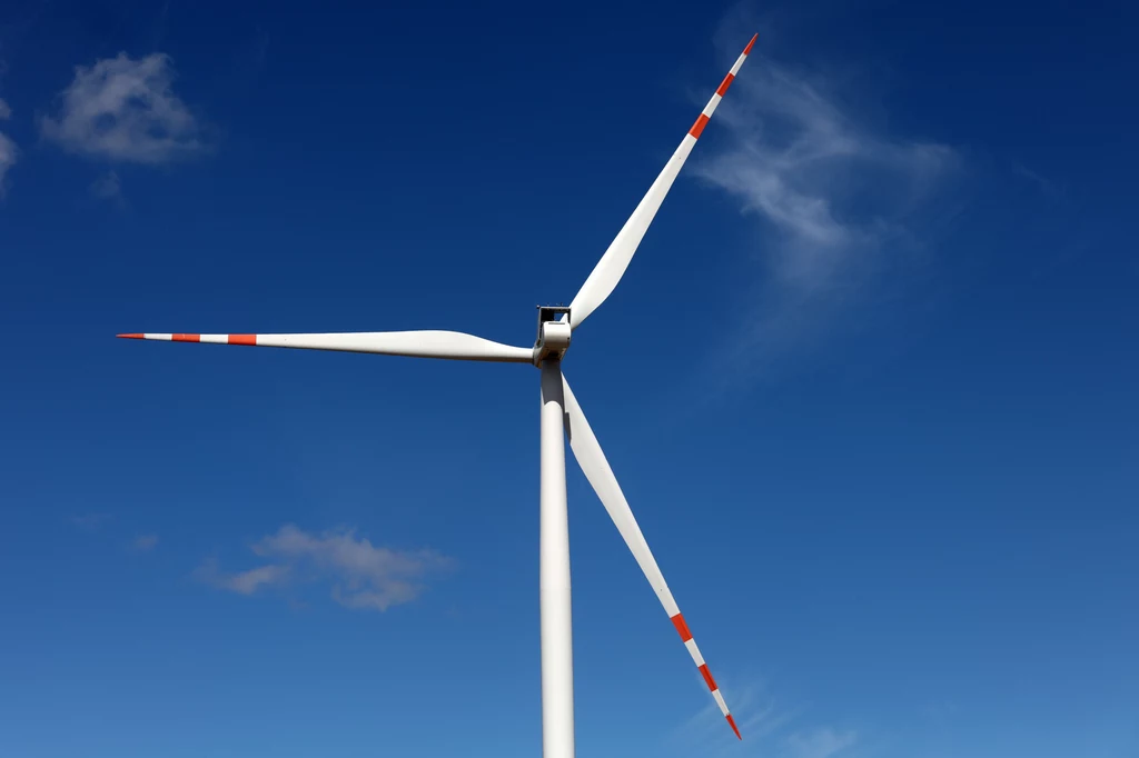 Recykling turbin wiatrowych wymaga sporo pracy i energii