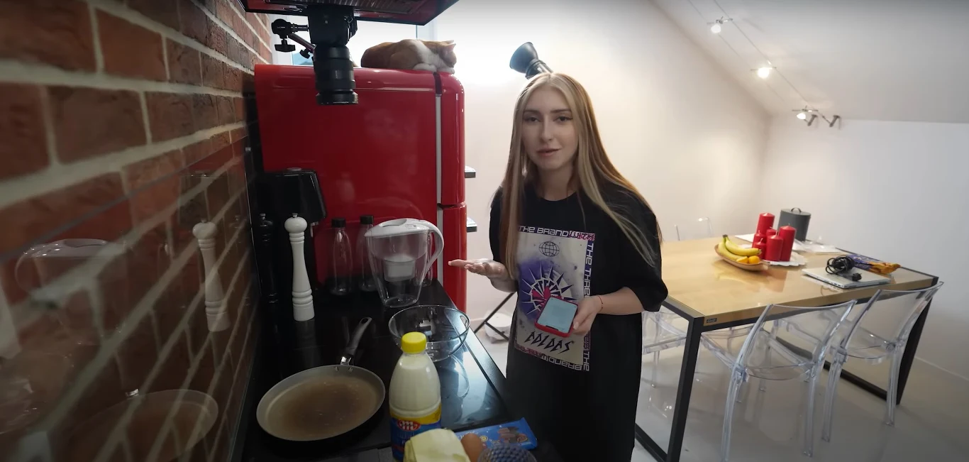 YouTube: Oceniam ulubione jedzenie Genzie/ https://www.youtube.com/watch?v=7iYNPFrEIpk&t=81s YouTube: Oceniam ulubione jedzenie Genzie/ https://www.youtube.com/watch?v=7iYNPFrEIpk&t=81s