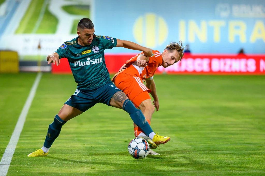Legia Warszawa po dogrywce wygrała z Termalicą 3-2 Legia Warszawa po dogrywce wygrała z Termalicą 3-2