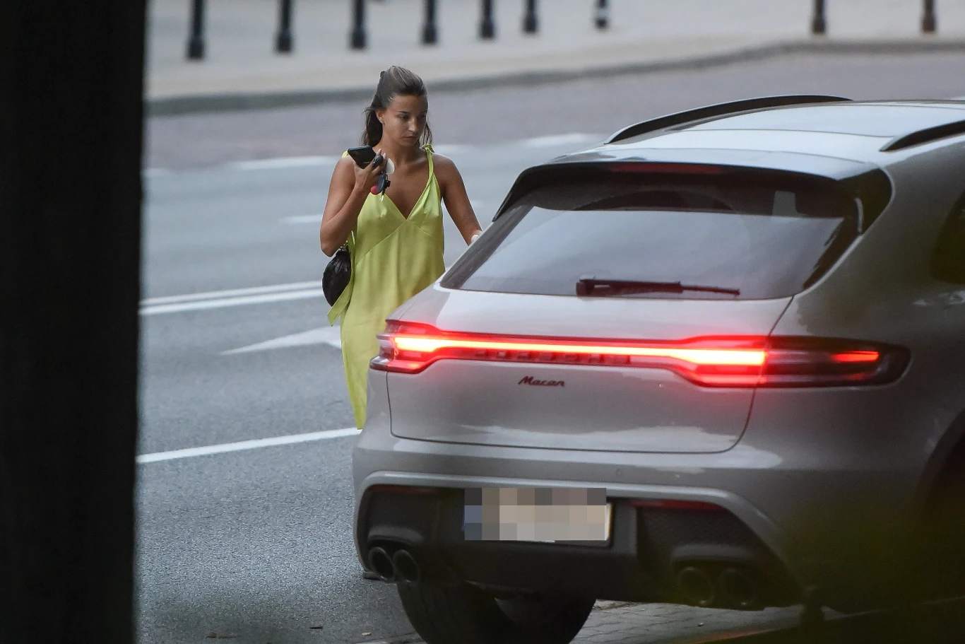 Julia Wieniawa wsiadła do samochodu