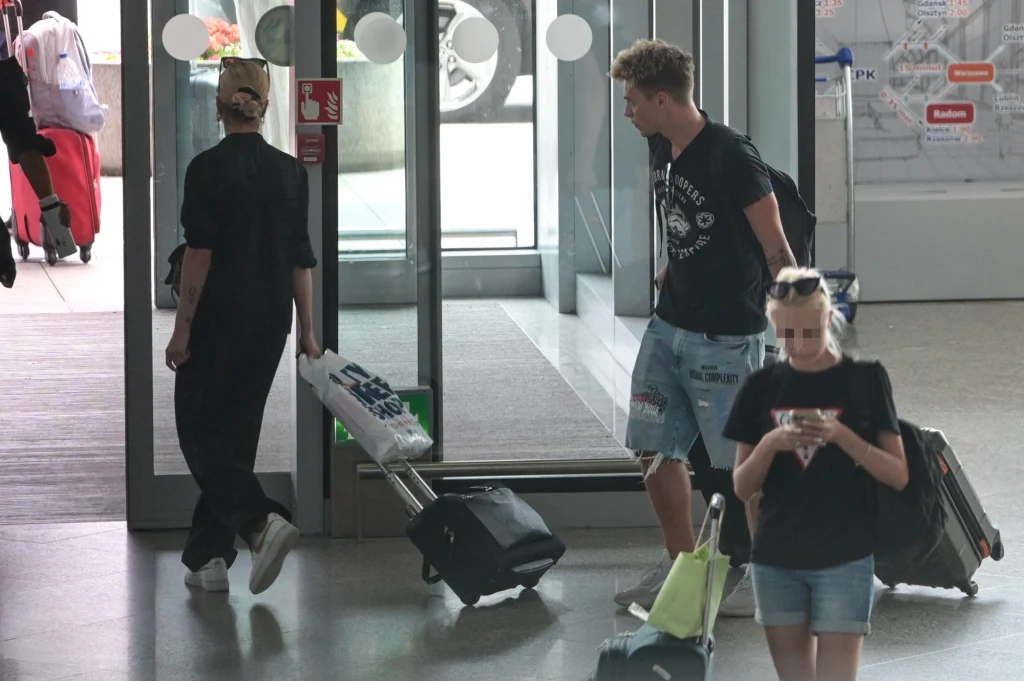 Po urlopie sprawiali wrażenie bardzo zmęczonych Po urlopie sprawiali wrażenie bardzo zmęczonych