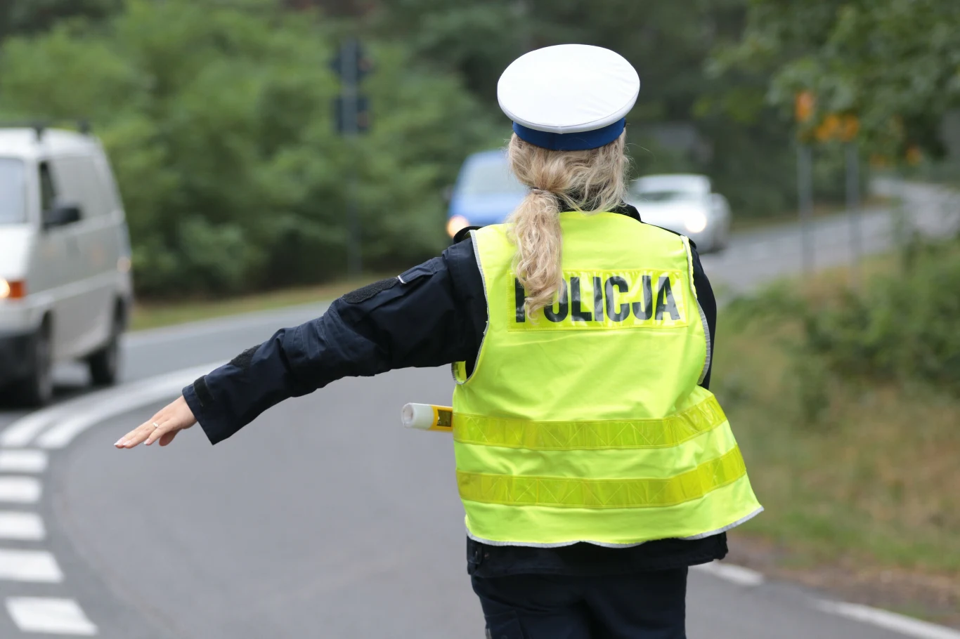 Policjanci zatrzymują coraz więcej pijanych kierowców