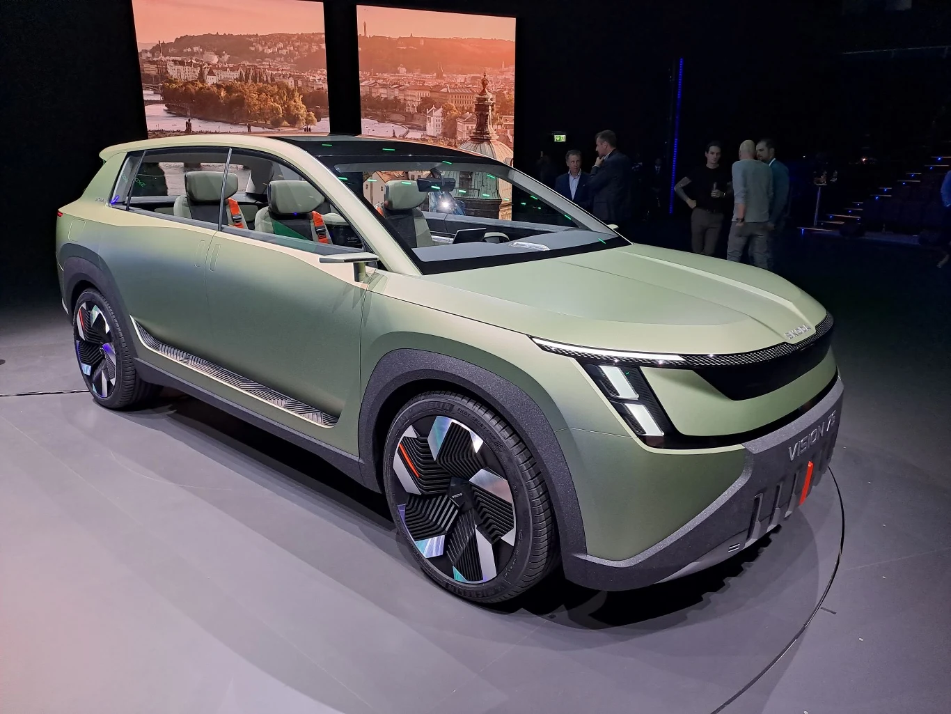 Skoda Vision 7S zaprezentowana. Skoda Vision 7S zaprezentowana.