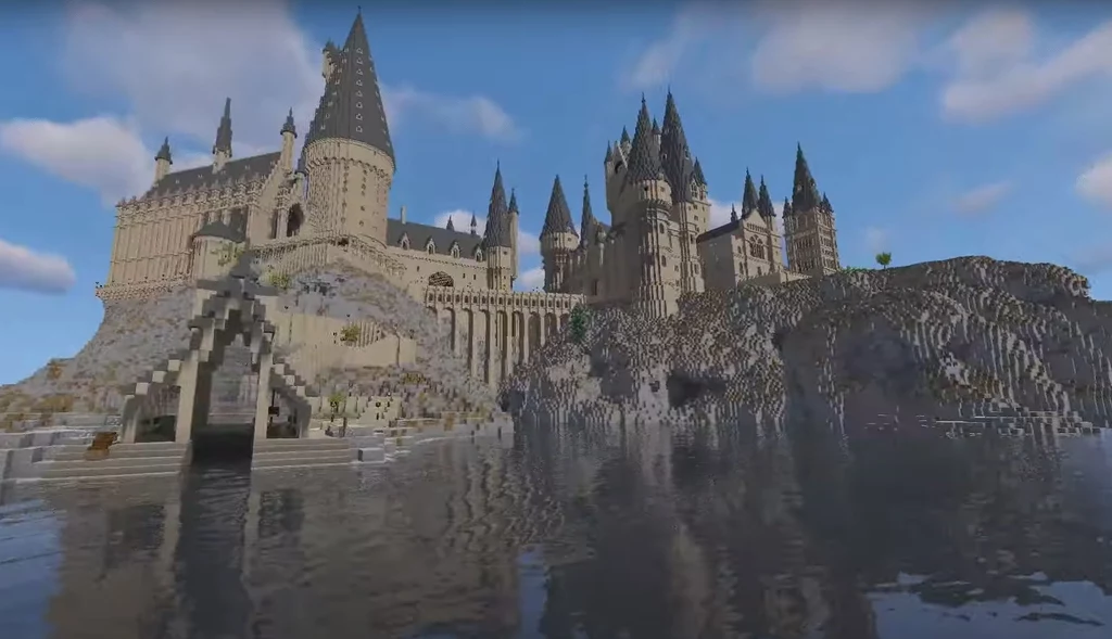 Hogwart w Minecrafcie - fragment filmu zamieszczonego w serwisie YouTube na kanale @DuckyNatalie