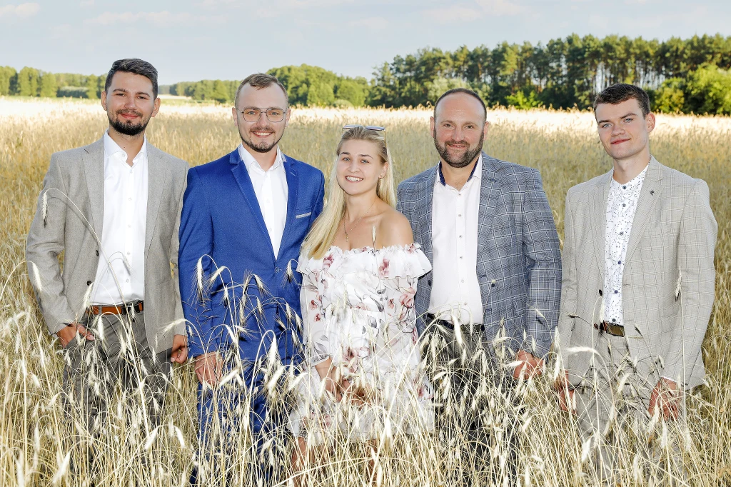 Uczestnicy 9. edycji "Rolnik szuka żony" Uczestnicy 9. edycji "Rolnik szuka żony"