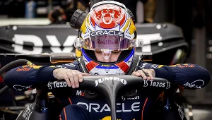 Max Verstappen opuszcza swój bolid