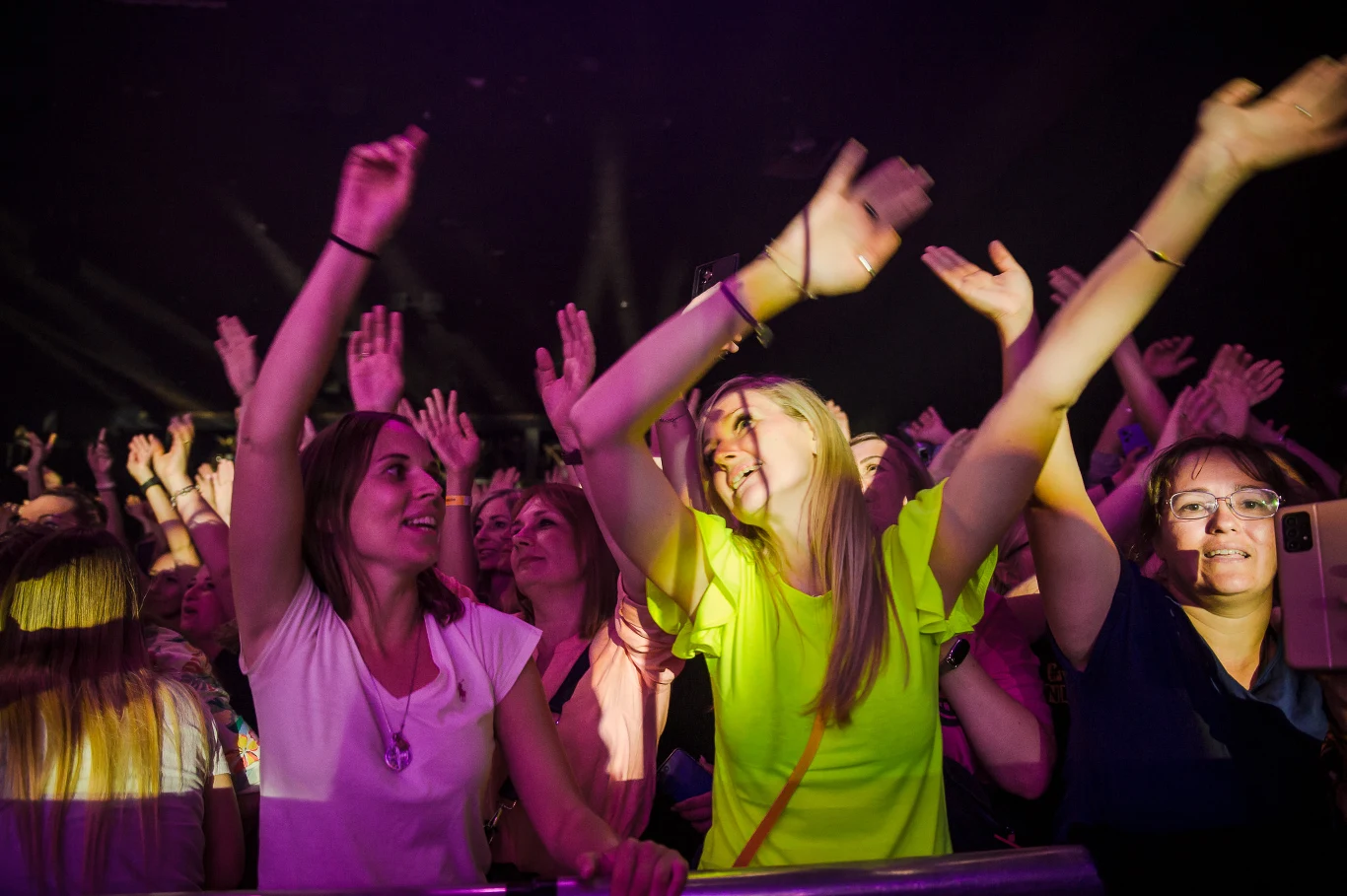 Zobacz zdjęcia z koncertu Michaela Patricka Kelly'ego w Warszawie! Zobacz zdjęcia z koncertu Michaela Patricka Kelly'ego w Warszawie!