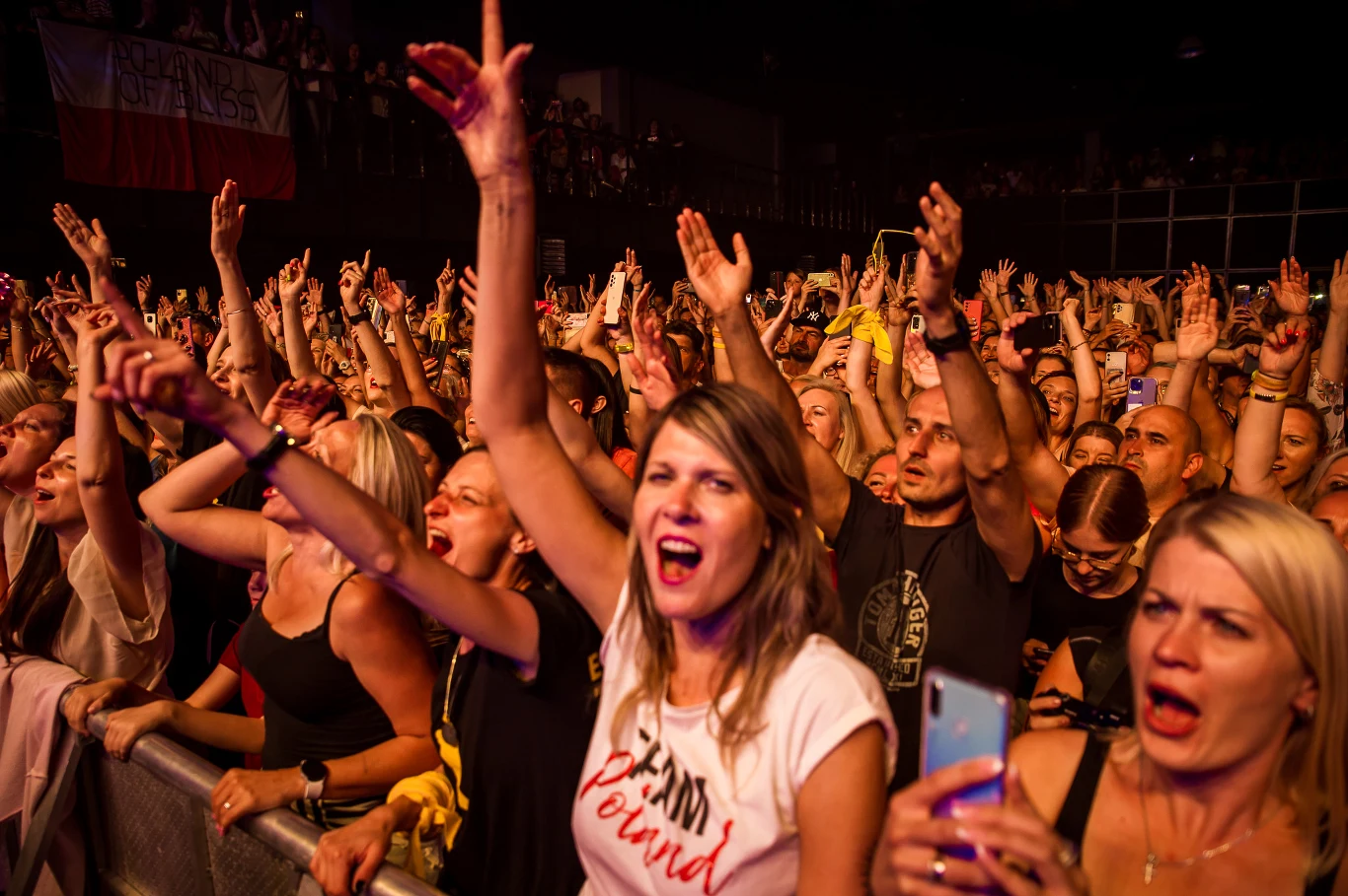 Zobacz zdjęcia z koncertu Michaela Patricka Kelly'ego w Warszawie! Zobacz zdjęcia z koncertu Michaela Patricka Kelly'ego w Warszawie!