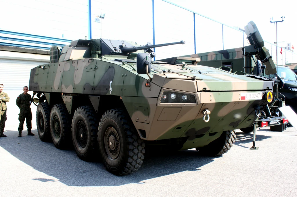 Kołowy transporter opancerzony Rosomak