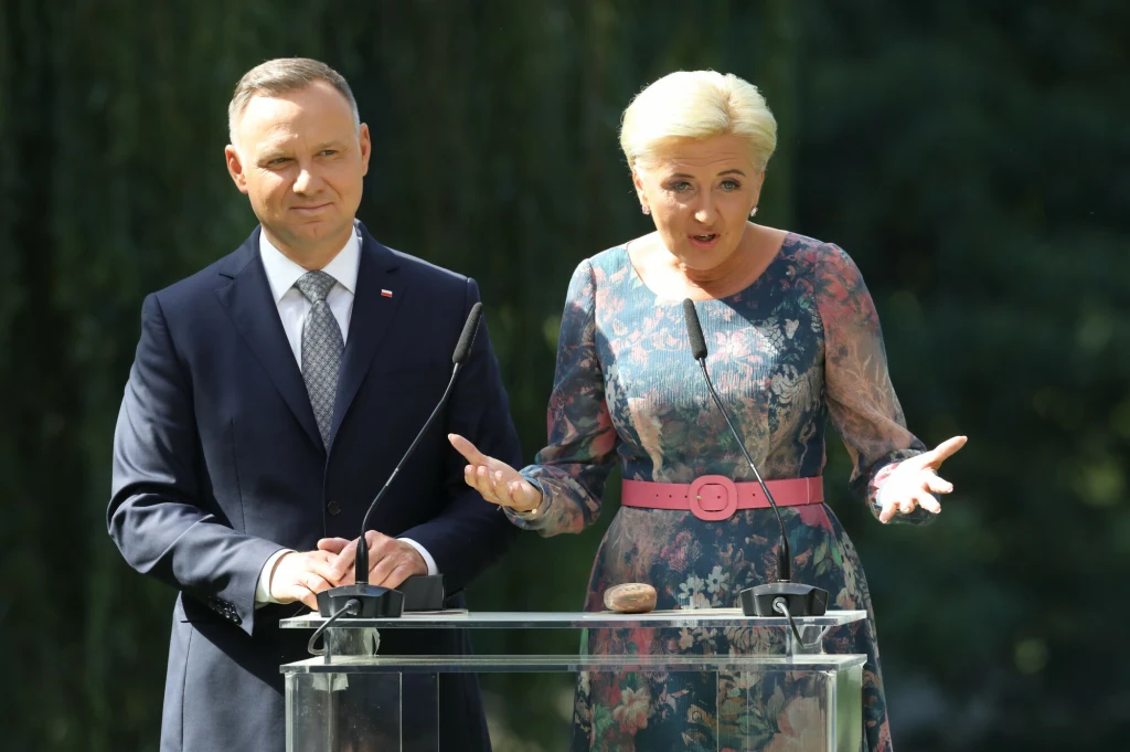 Andrzej Duda i Agata Duda na Narodowym Czytaniu 2022 w Ogrodzie Saskim w Warszawie