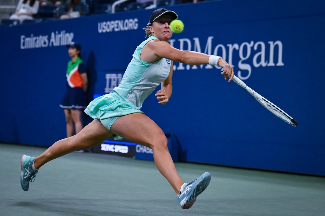 Poland's Iga Swiatek hits a return to USA's Lauren Davis during their 2022 US Open Tennis tournament women's singles third round match at the USTA Billie Jean King National Tennis Center in New York, on September 3, 2022. ANGELA WEISS / AFP Poland's Iga Swiatek hits a return to USA's Lauren Davis during their 2022 US Open Tennis tournament women's singles third round match at the USTA Billie Jean King National Tennis Center in New York, on September 3, 2022. ANGELA WEISS / AFP