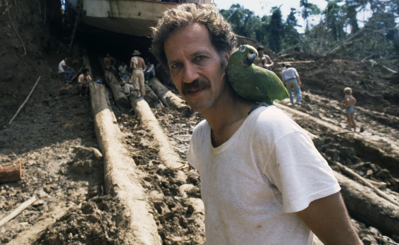 Werner Herzog na planie filmu "Fitzcaraldo" Werner Herzog na planie filmu "Fitzcaraldo"