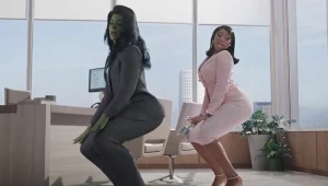 Tatiana Maslany i Megan Thee Stallion w serialu "Mecenas She Hulk"