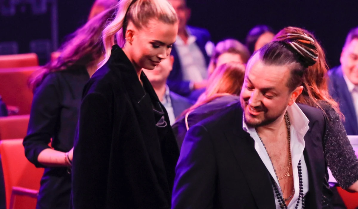 Sandra Kubicka, Baron