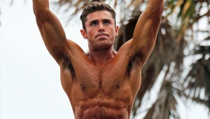 Zac Efron na planie filmu "Baywatch. Słoneczny patrol"