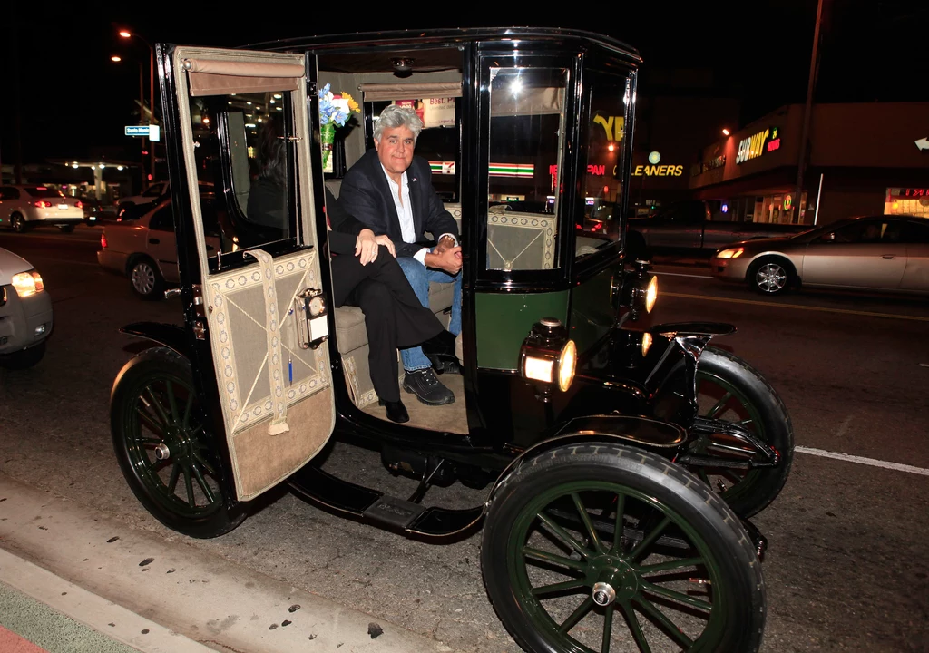 Jay Leno ma w swojej kolekcji np. Bakera Electric z 1909 roku